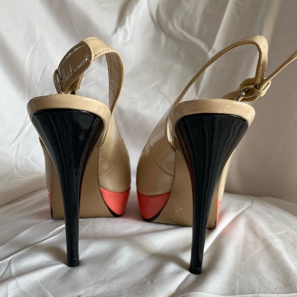 Le Château Beige/Black/Pink Platform Pumps - US 7 - Picture 3 of 4